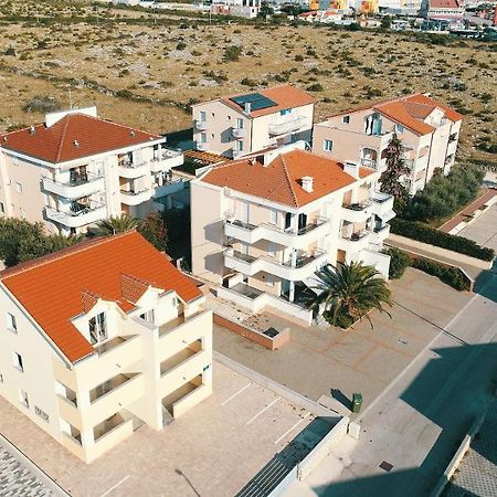 Summer Fun Apartments Новалья Экстерьер фото