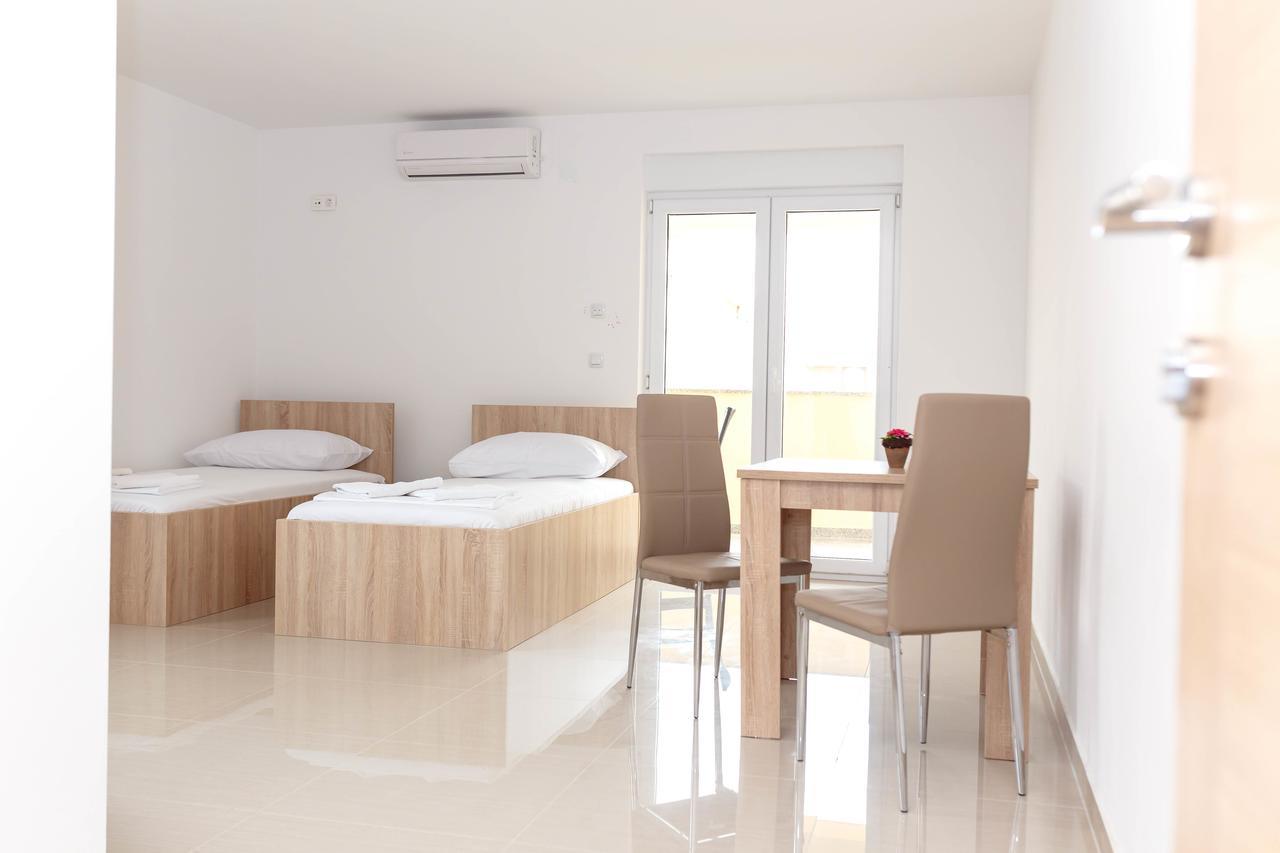 Summer Fun Apartments Новалья Экстерьер фото