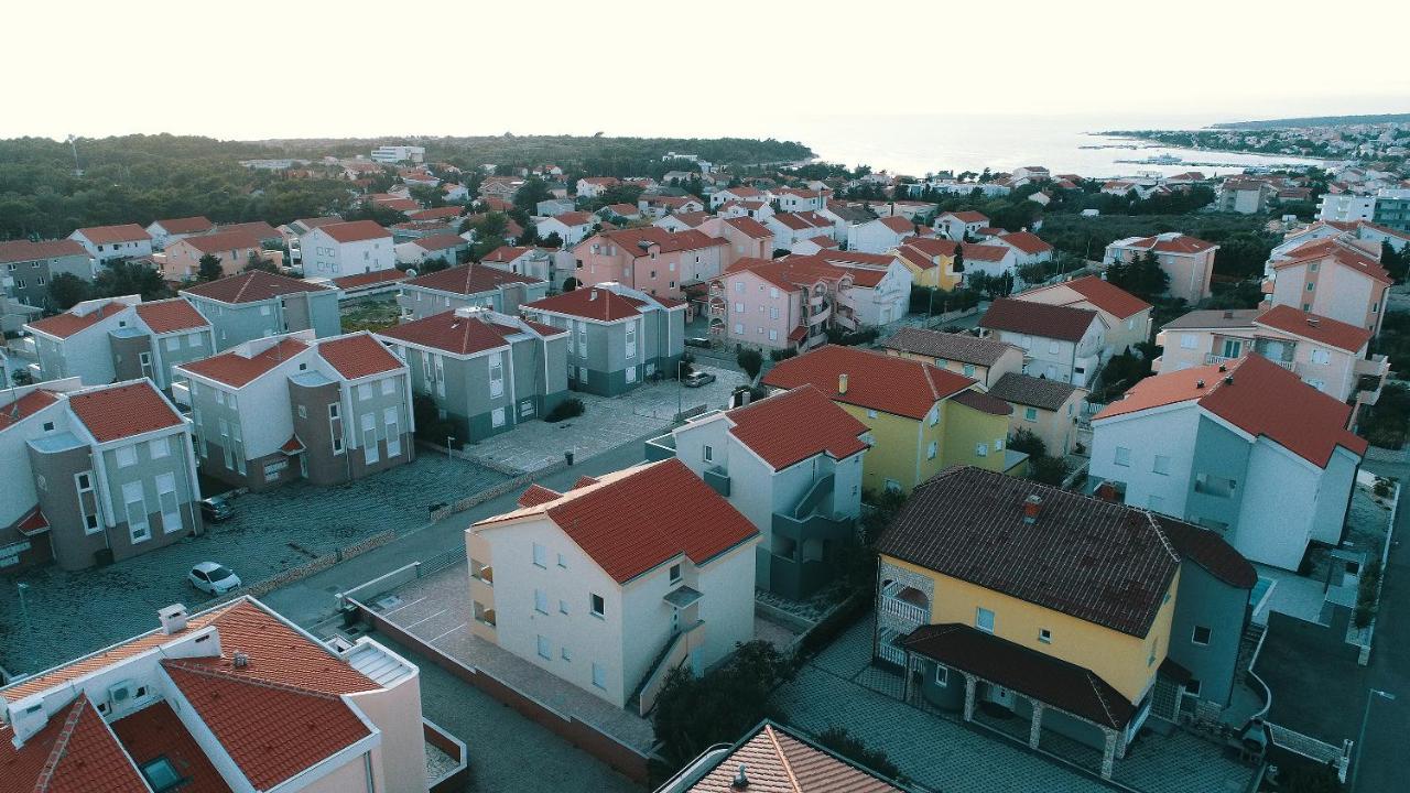 Summer Fun Apartments Новалья Экстерьер фото